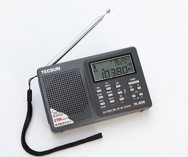 Radio Tecsun PL-606